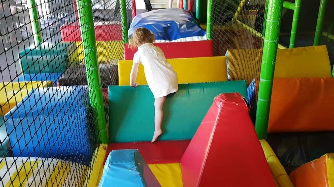 Aire de jeux Camping Chateauneuf de Galaure Vacansoleil