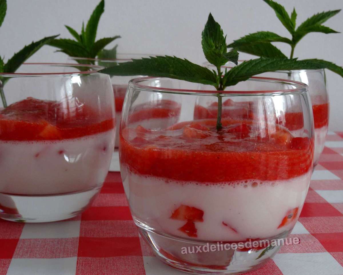 panna cotta - lait d'amande  - fraises - dessert - dessert léger