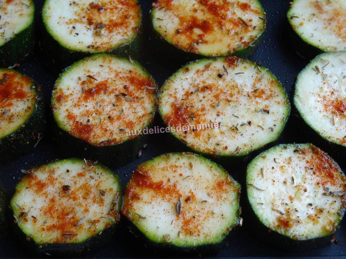 Rondelles de courgettes épicées au grill-plancha - auxdelicesdemanue