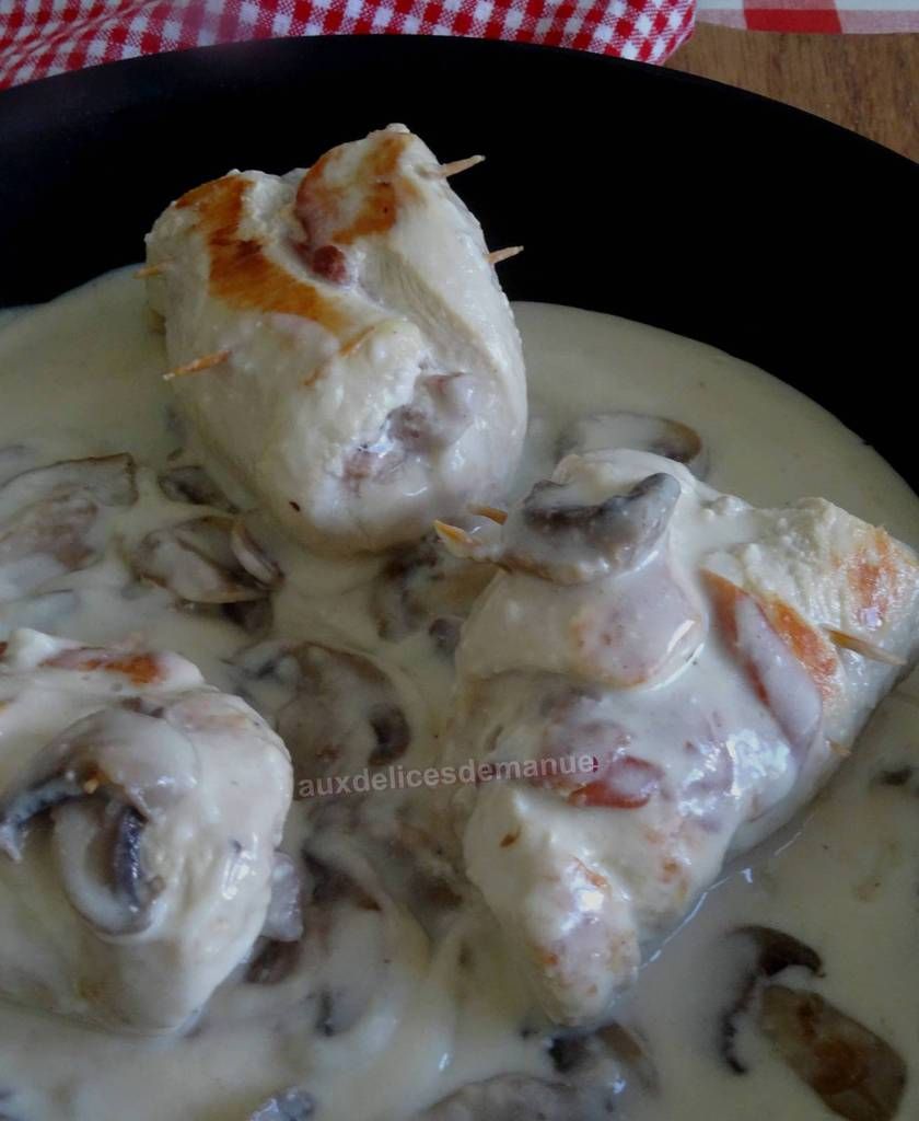 Roulés De Poulet Au Fromage Et Jambon De Parme Sauce