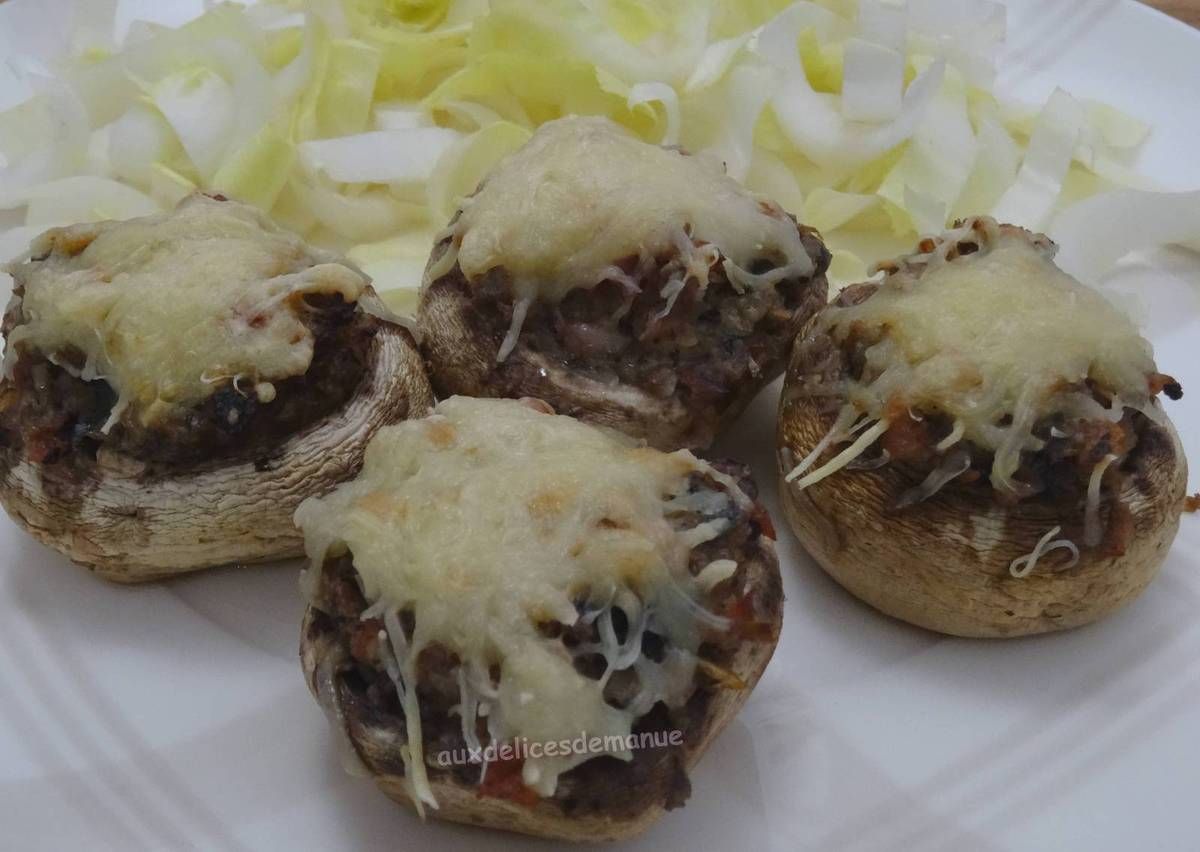 Champignons, champignons de Paris, champignons farcis, entrée