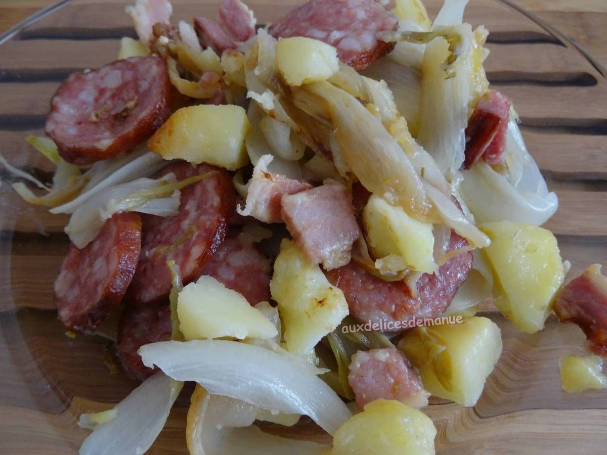 Endives Et Pommes De Terre à La Saucisse De Morteau Et