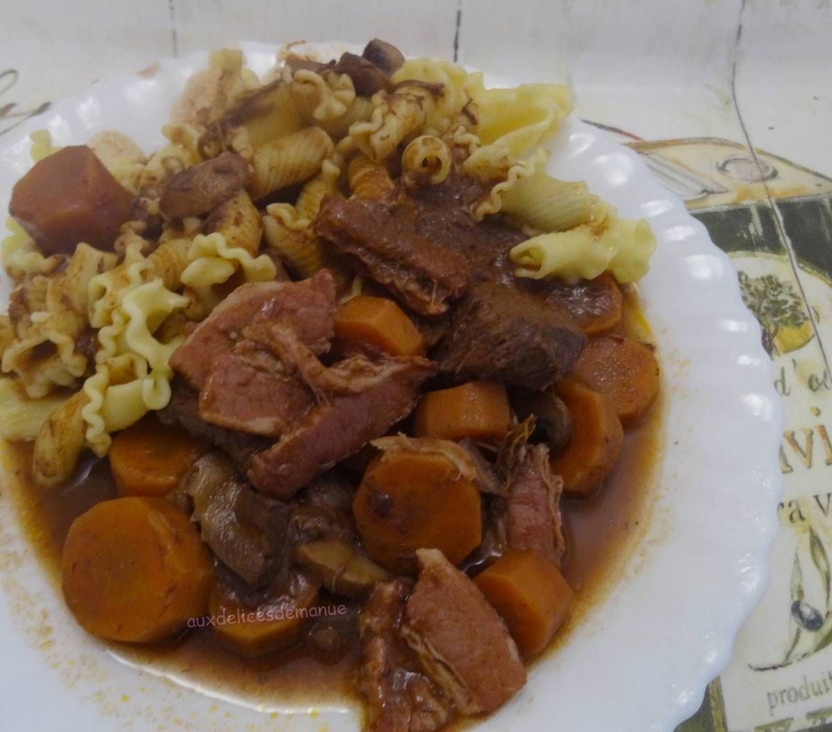  bourguignon, bœuf, plat mijoté, cuisine pas cher, plat familial 