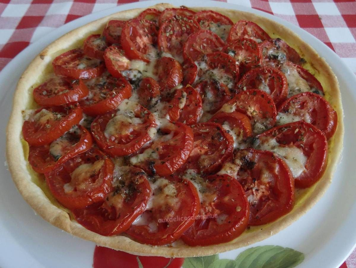    tomates, tarte, moutarde, roquefort, tarte chaude, tarte salée  