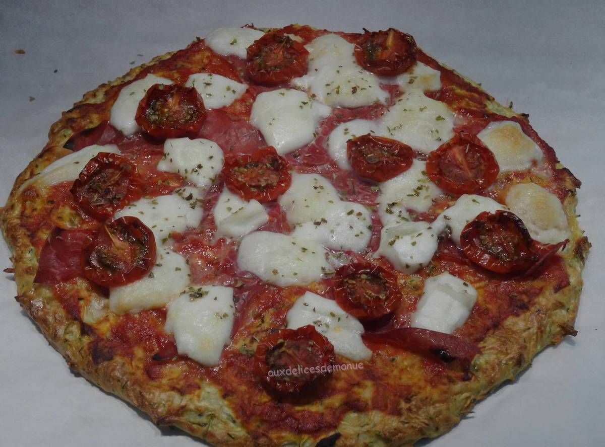  pizza, courgette, mozzarella, tomates, tomates séchées, brésaola, recette légère, recette light 