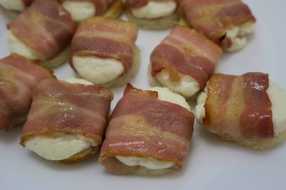  toast, amuse bouche, apéritif, chèvre, poitrine fumée, fêtes 