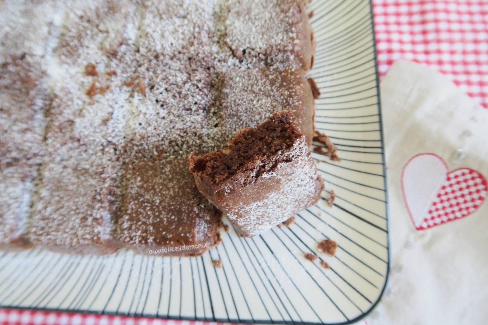 chocolat, noisettes, gâteau, goûter, dessert