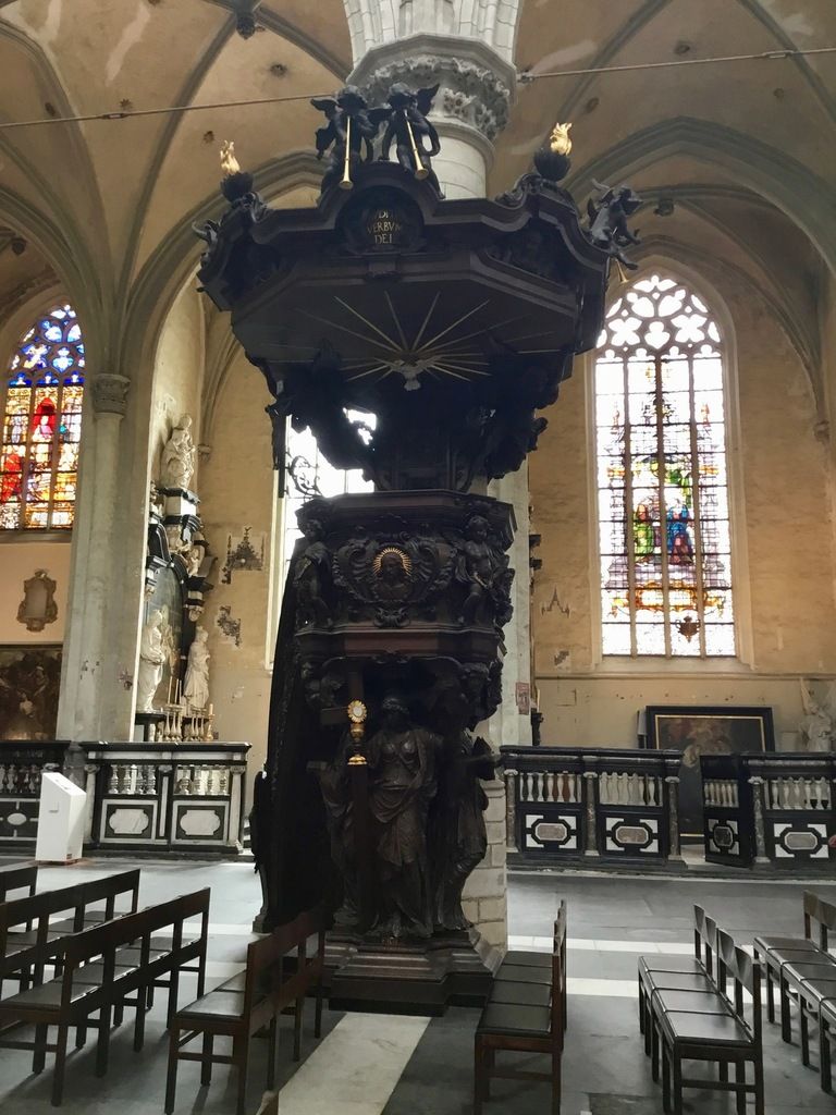 898 - A l'anversoise (8)