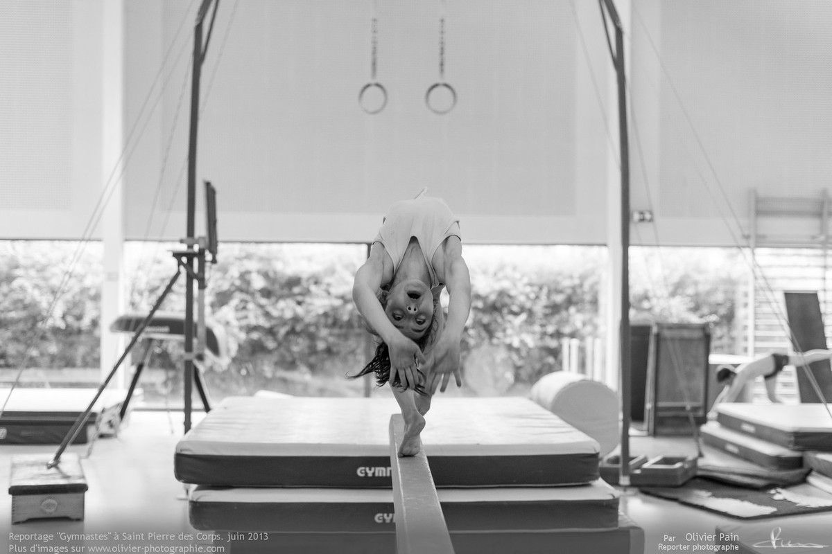 Reportage sur la gymnastique artistique féminine en France (GAF). Un suivi d'une équipe de jeune gymnastes de Saint Pierre des corps sur le long terme.