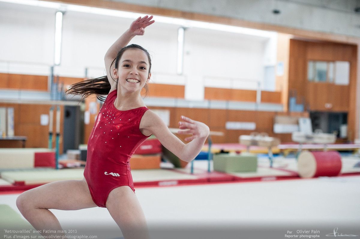 Reportage sur la gymnastique en France réalisé à Saint Pierre des Corps près de Tours. Suivi d'une équipe de jeunes gymnastes. Le reportage est toujours en cours.