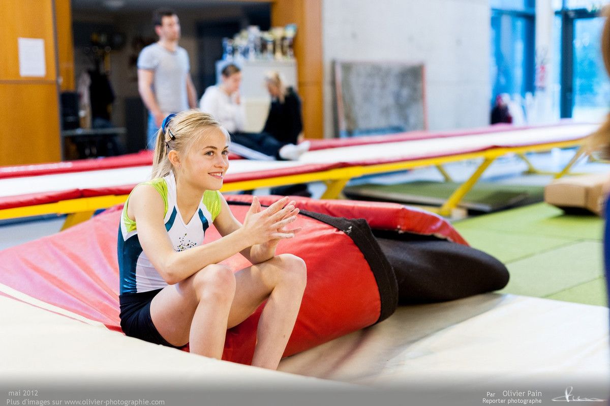 Reportage sur la gymnastique artistique féminine en France. Suivi de jeunes gymnastes réalisé à Saint Pierre des Corps à quelques km de Tours.