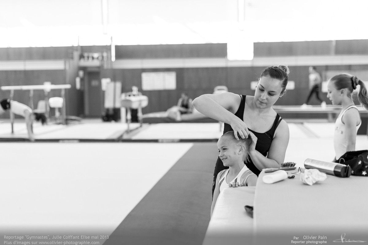 Reportage sur la gymnastique artistique féminine en France. Réalisé à Saint pierre des corps près de Tours en région centre.