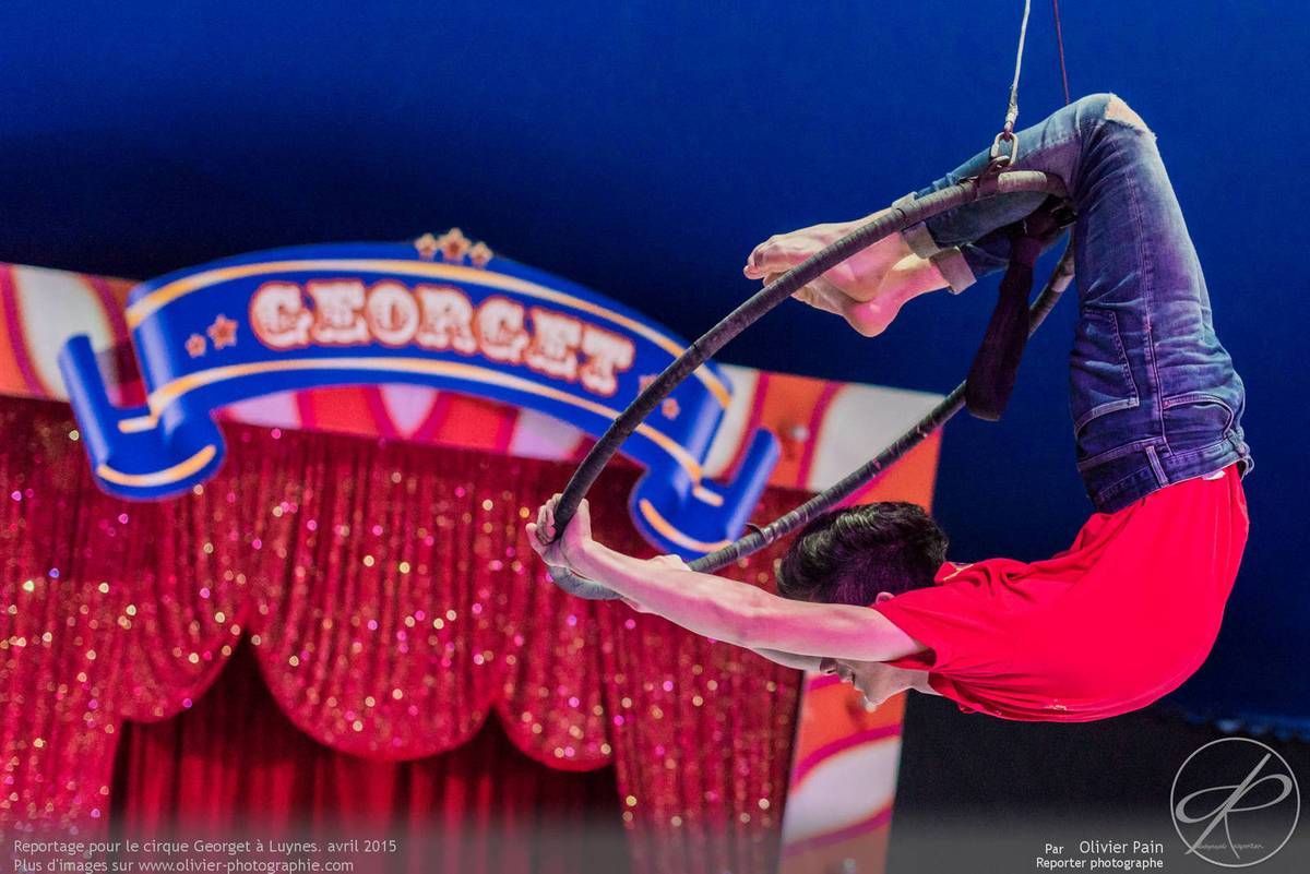 Reportage à Luynes pour le cirque Georget, pôle européen des arts du cirque.