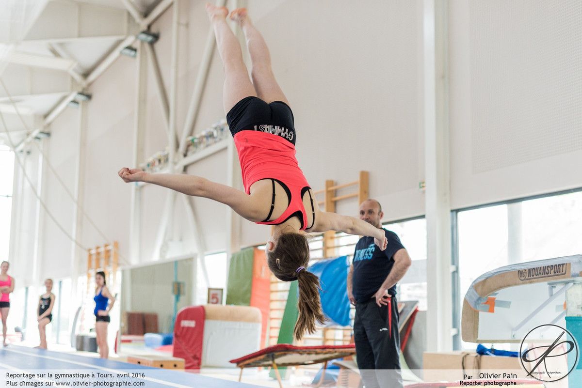 Reportage sur la gymnastique à Sain Pierre des Corps près de Tours. Suivi de jeunes gymnaste réalisé depuis 2011