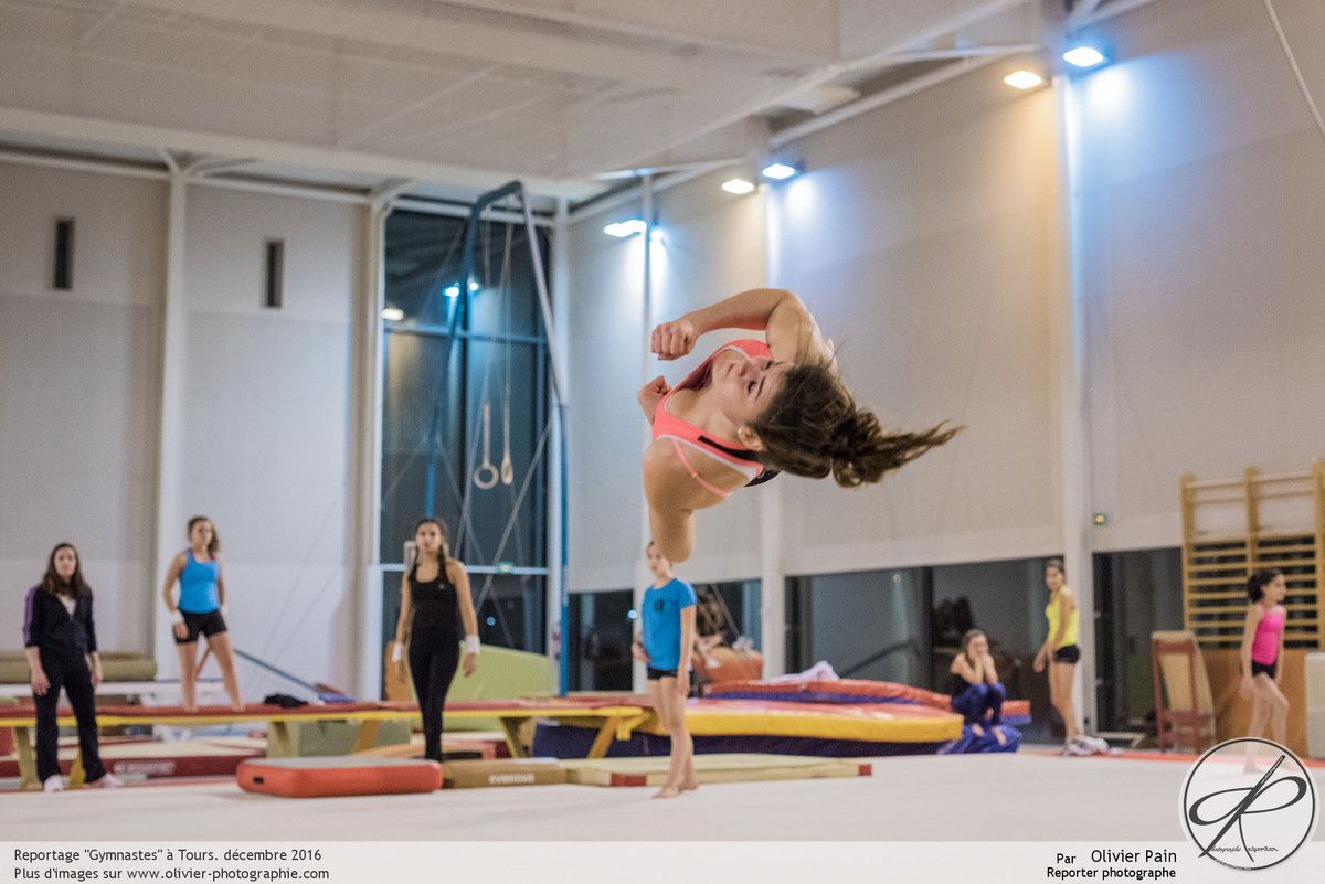 Photoreportage : Gymnastes, suivi de jeunes gymnastes de saint pierre des corps près de Tours. Reportage réalisé depuis 2010.