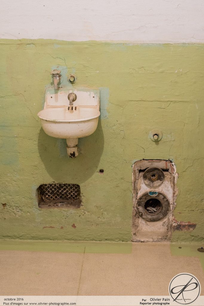 Photoreportage aux états unis : la prison d'alcatraz vue de l'intérieur. Les cellules