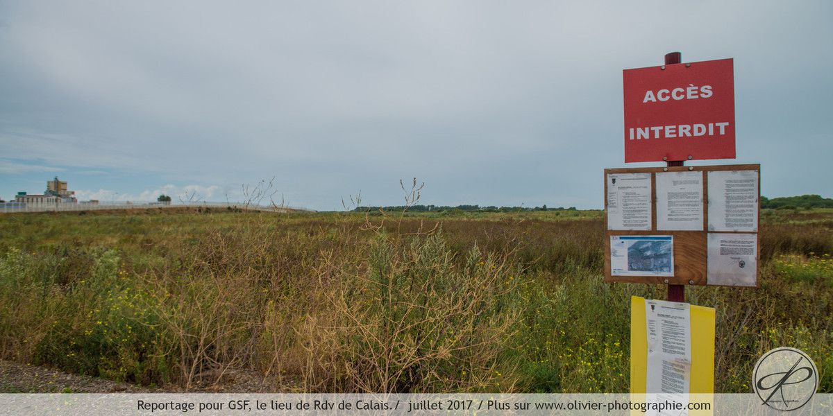 l'ancien site du camp principal de réfugiés situé à Calais