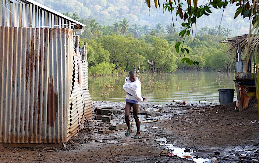 montée des eaux mayotte bidonvilles clandestins mahorais