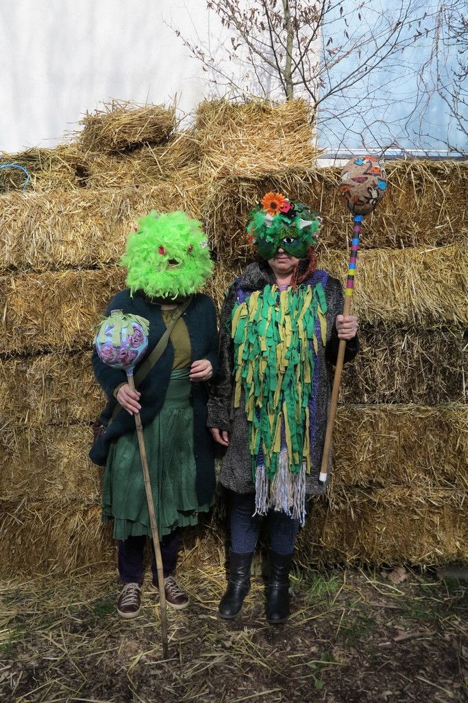 touff'ensemble et son carnaval avec LA  Fanfare Invisible a déambulé dans Fontenay samedi après midi sous un grand soleil de printemps ! un grand merci à tous les participants pour cette bonne humeur,et j'espère, la plus contagieuse 