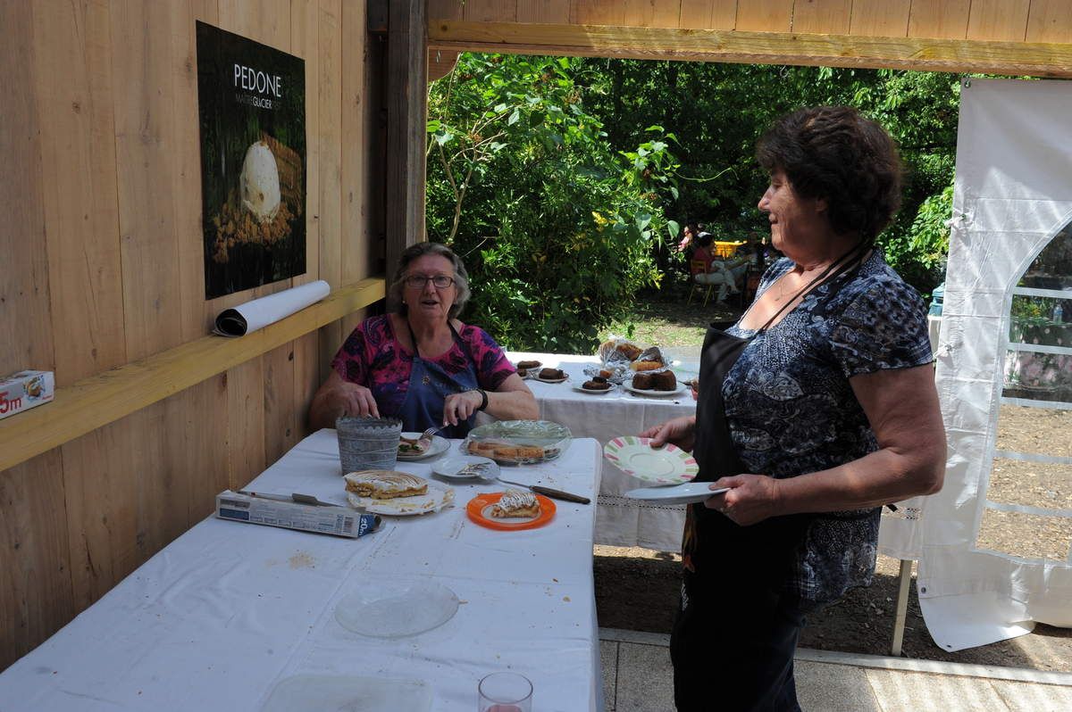 un superbe WE avec une belle équipe en cuisine et encore plus de jeunes parmi nous ce qui nous stimule dans la bonne humeur ! un bénéfice pour l'association très convenable ce qui ne gâche rien !à très bientot  !