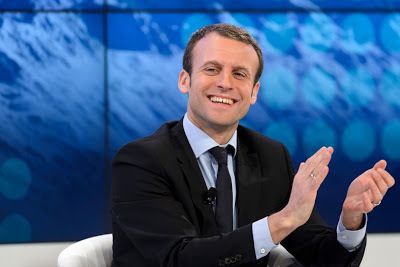 L'homme de paille : Macron découvre son programme pour l'Enseignement Supérieur...et avoue ne pas le comprendre (MAJ)