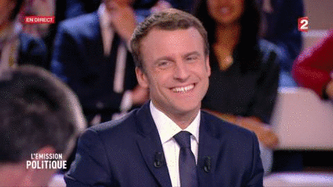 Emmanuel Macron va reconnaître le drapeau européen pour qu'il soit maintenu dans l'hémicycle