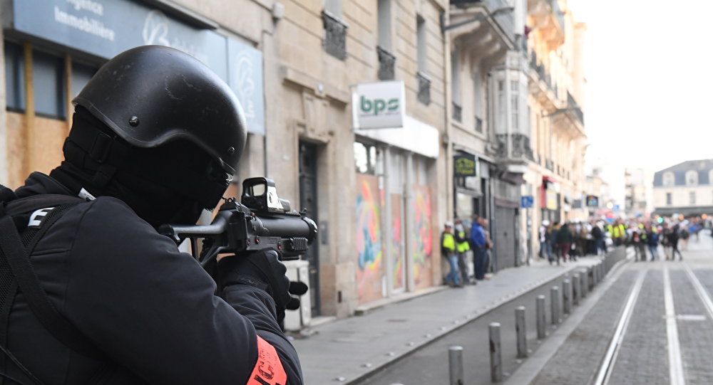 Gilets jaunes: suite aux demandes de l’Onu, un maire interdit le LBD40