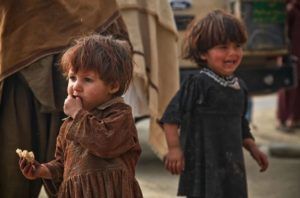 « Bananier et joyeuse 3ème guerre mondiale !! » L’édito de Charles SANNAT