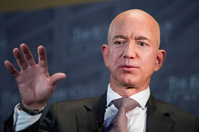 Jeff Bezos (Amazon)  et d’autres dirigeants d’entreprises ont vendu des milliards d’actions avant le krach de la bourse