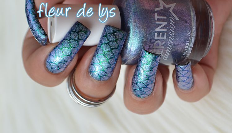 nail art mermaid
