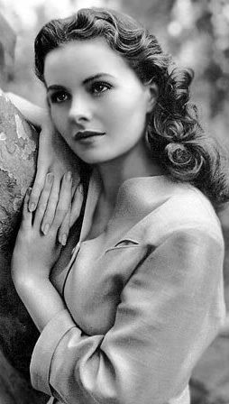 JEANNE CRAIN biographie - CINEREVES ACTERIEUR DU CINEMA