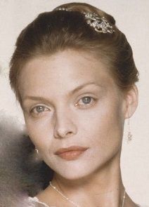 MICHELLE PFEIFFER