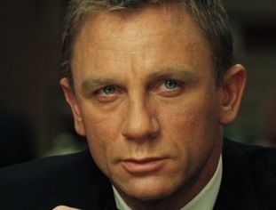 DANIEL CRAIG