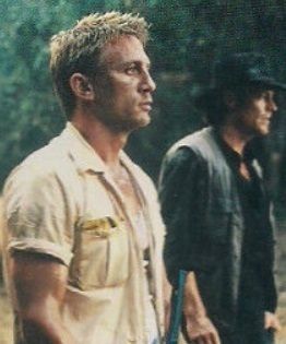 DANIEL CRAIG