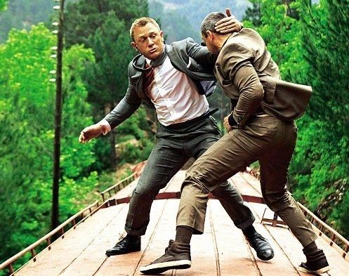 DANIEL CRAIG