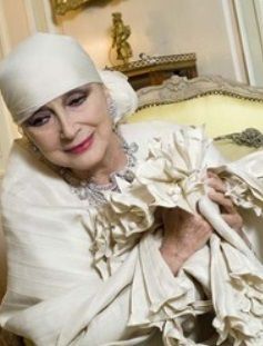 VALENTINA CORTESE
