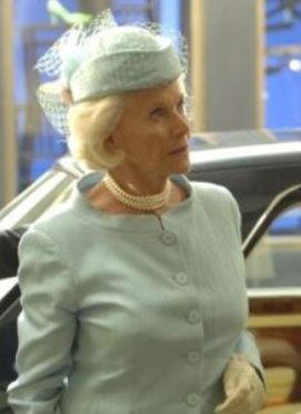 honor-blackman.