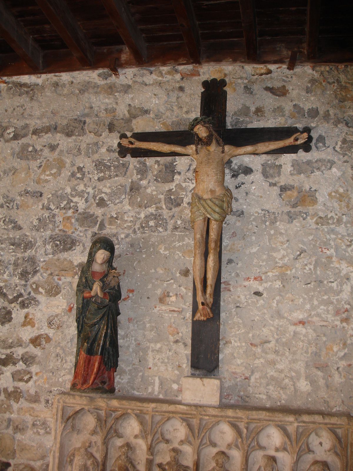 Christ dans le cloître de l'ancienne cathédrale de Saint-Lizier (Ariège)