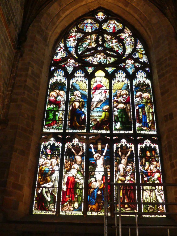 La Cathédrale Saint-Gilles à Edimbourg : les vitraux...