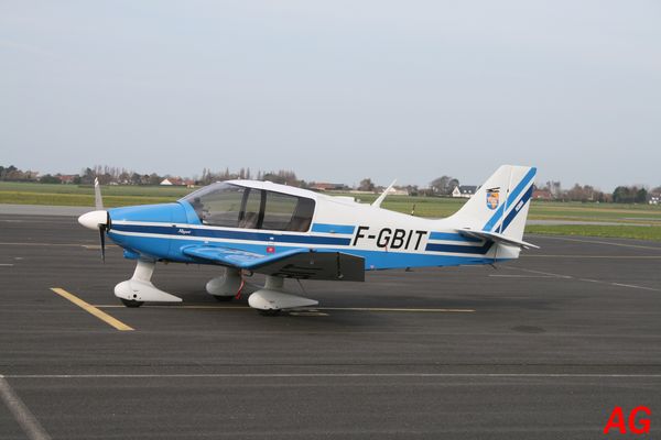 Le Robin DR-400 F-GBIT.