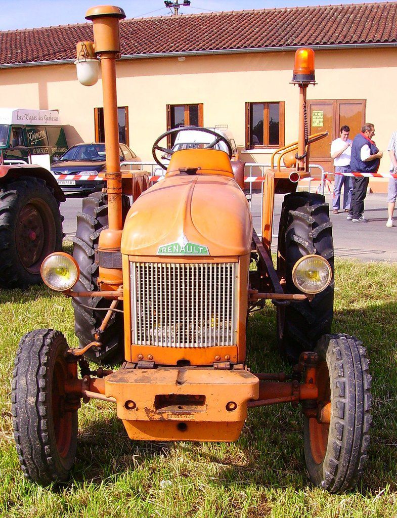 RENAULT N72 - les tracteurs montdragonnais