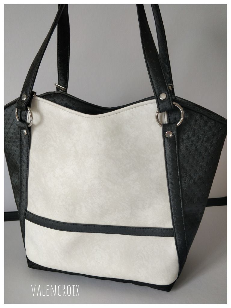 #shamballabags #solangelshamballabags #valencroix #faitmain #sacs