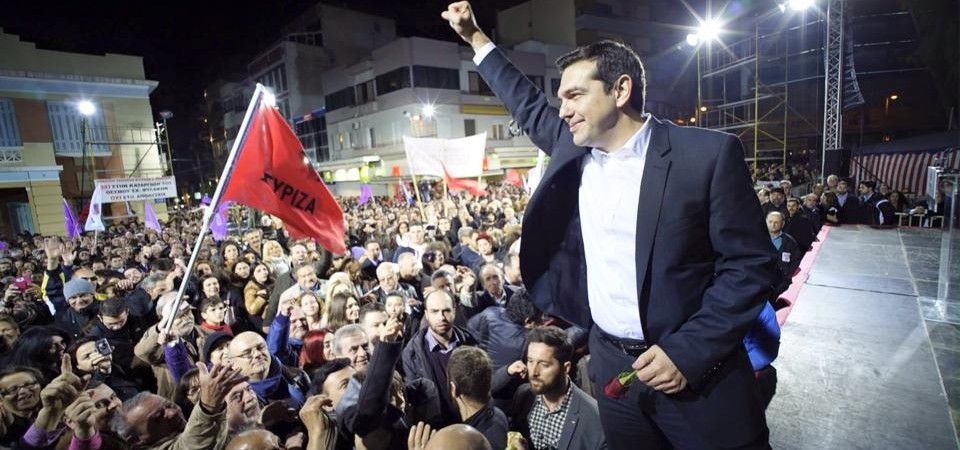 . De nombreux économistes dont Piketty et Stiglitz se déclarent en faveur de la Grèce