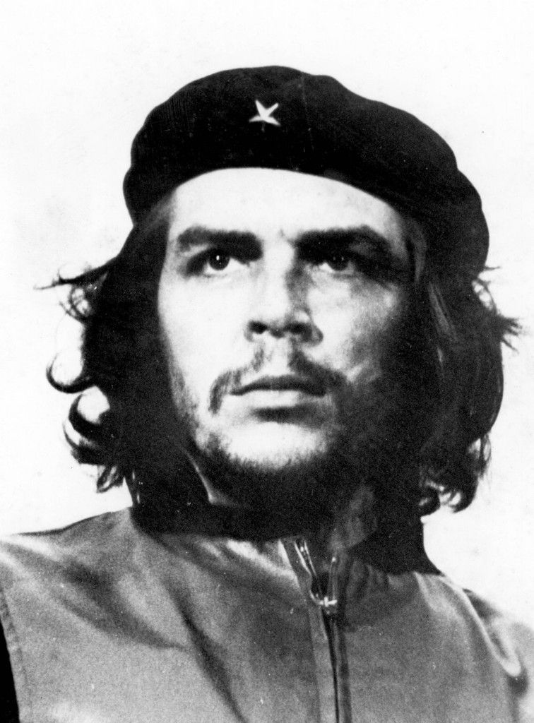 Le frère de Che Guevara écrit un livre...