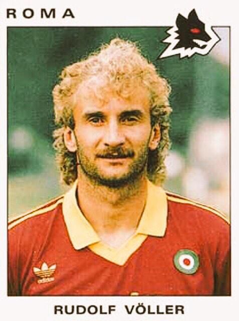 Rudi Völler, bel homme, mais d'un autre genre...
