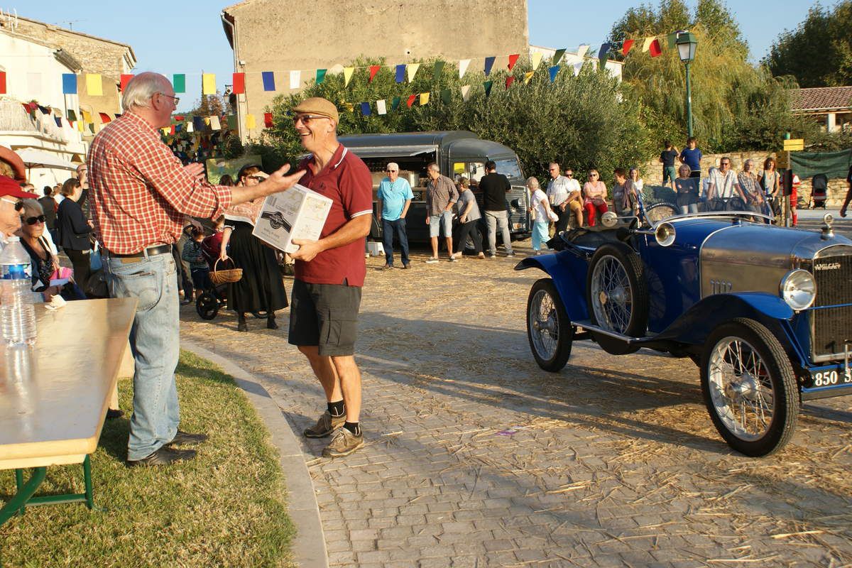 1998 – 2018 Fête du Terroir, Traditions vigneronnes et concours d’élégance de voitures anciennes à CHUSCLAN CHUSCLAN, retour sur la 20ème Vendanges de l’Histoire, c’était les 13 et 14 OCTOBRE 2018