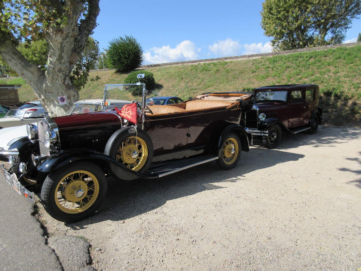 Dimanche 8 août 2019 Réunion mensuelle d’automobiles anciennes à Caderousse (Vaucluse)