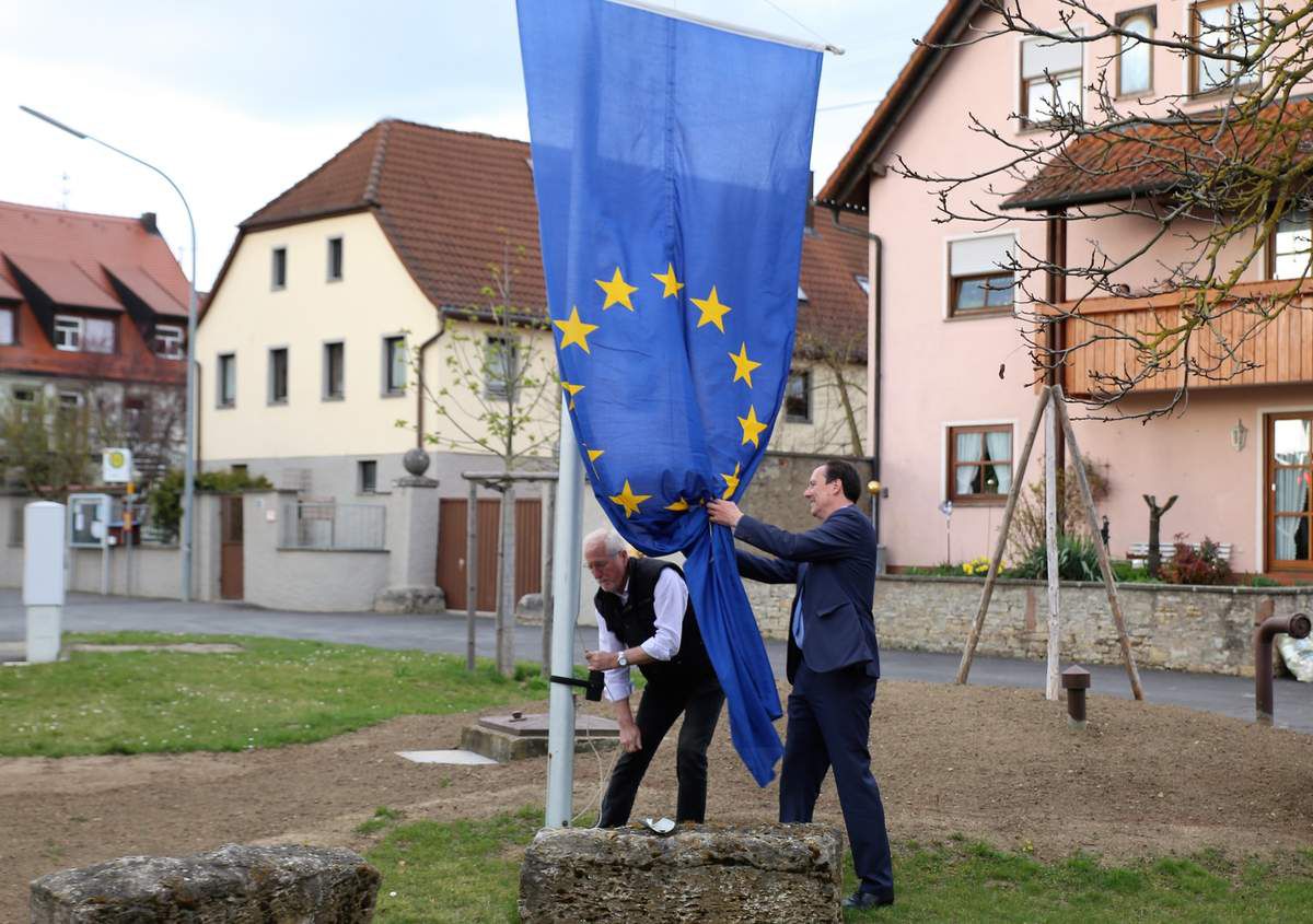 Veitshöchheimer Ortsteil Gadheim wird nach dem Brexit der neue Mittelpunkt der Europäischen Union
