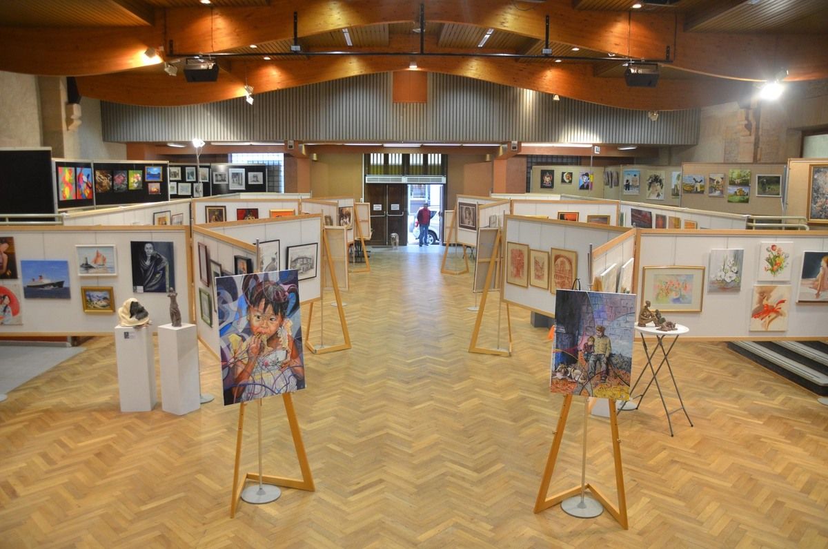Un mois de peintures et de sculptures au 55ème salon des arts pontévallois.