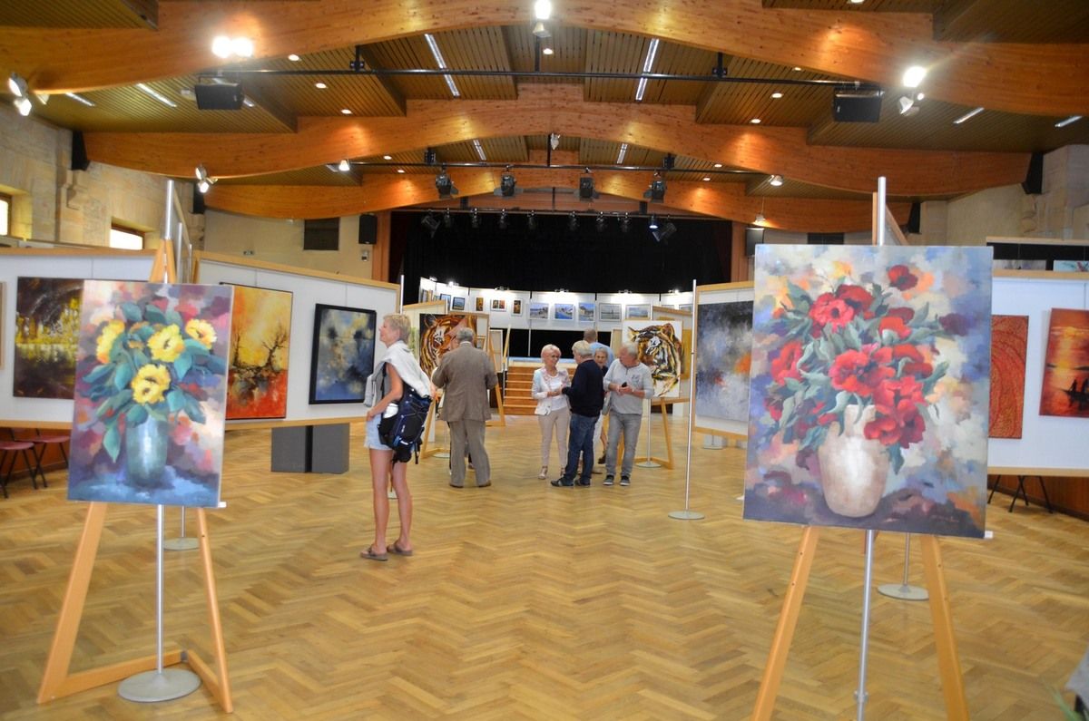 Un mois de peintures et de sculptures au 55ème salon des arts pontévallois.